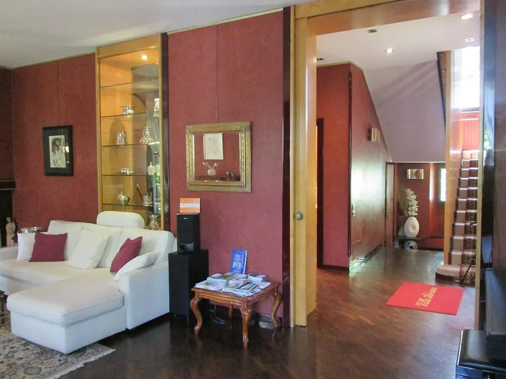 Bed & Breakfast Villa Adriana Varese - Camere E Appartamenti