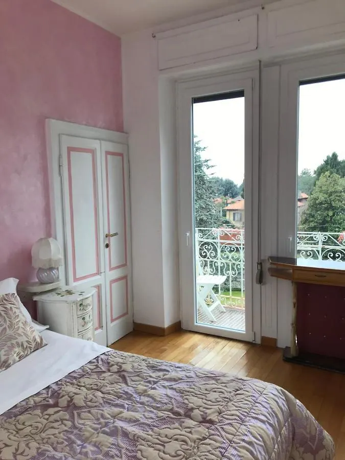 Villa Adriana Varese - Camere E Appartamenti Bed & Breakfast