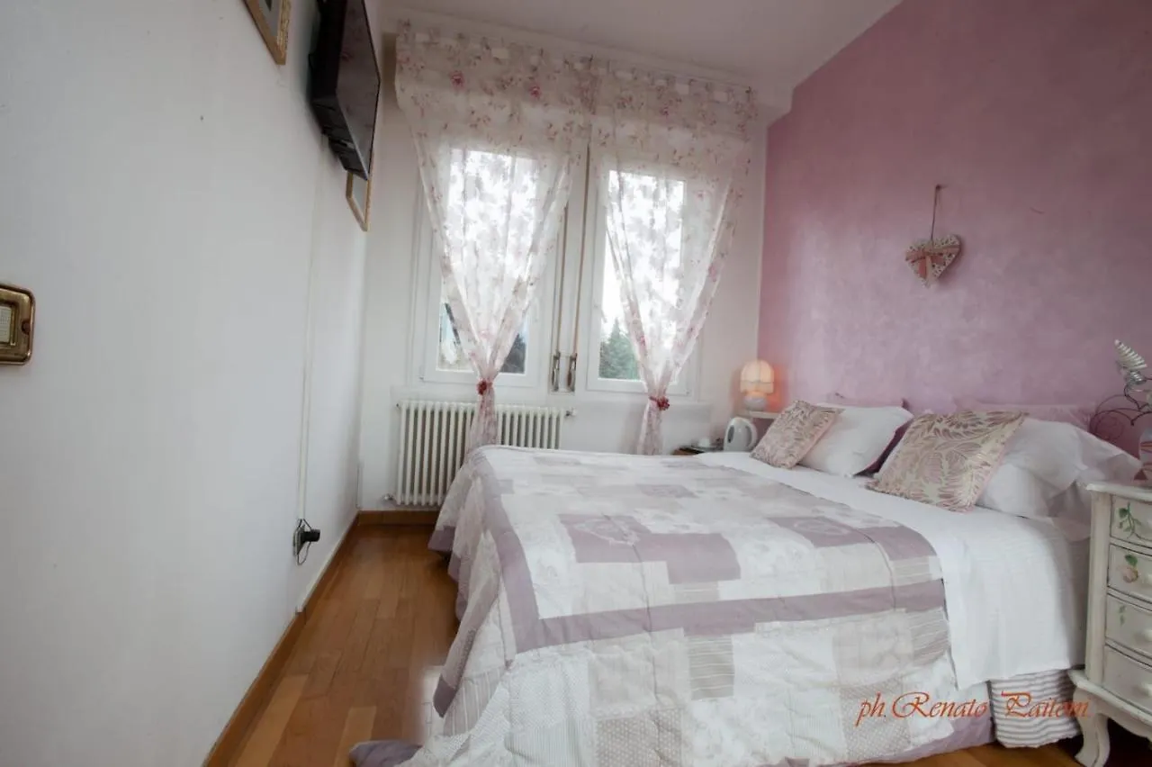 Villa Adriana Varese - Camere E Appartamenti Bed & Breakfast